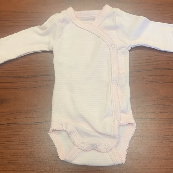 Carter’s long sleeve tee onesie bundle (2) - Picture 8 of 15